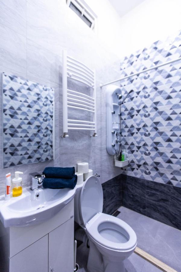 Harmony Residency - 4 Bedrooms Budapest Exteriör bild